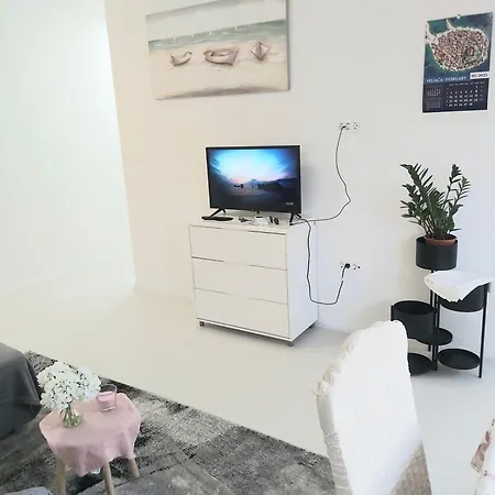 شقة Adi سبليت
